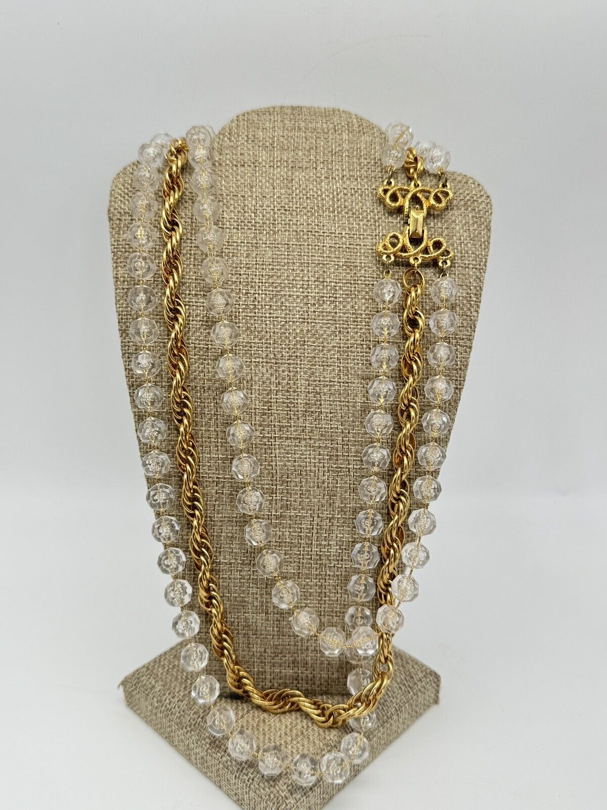 Vintage Sarah Coventry 3 Strand Lucite & Gold-Tone Chain Necklace ESTATE FIND