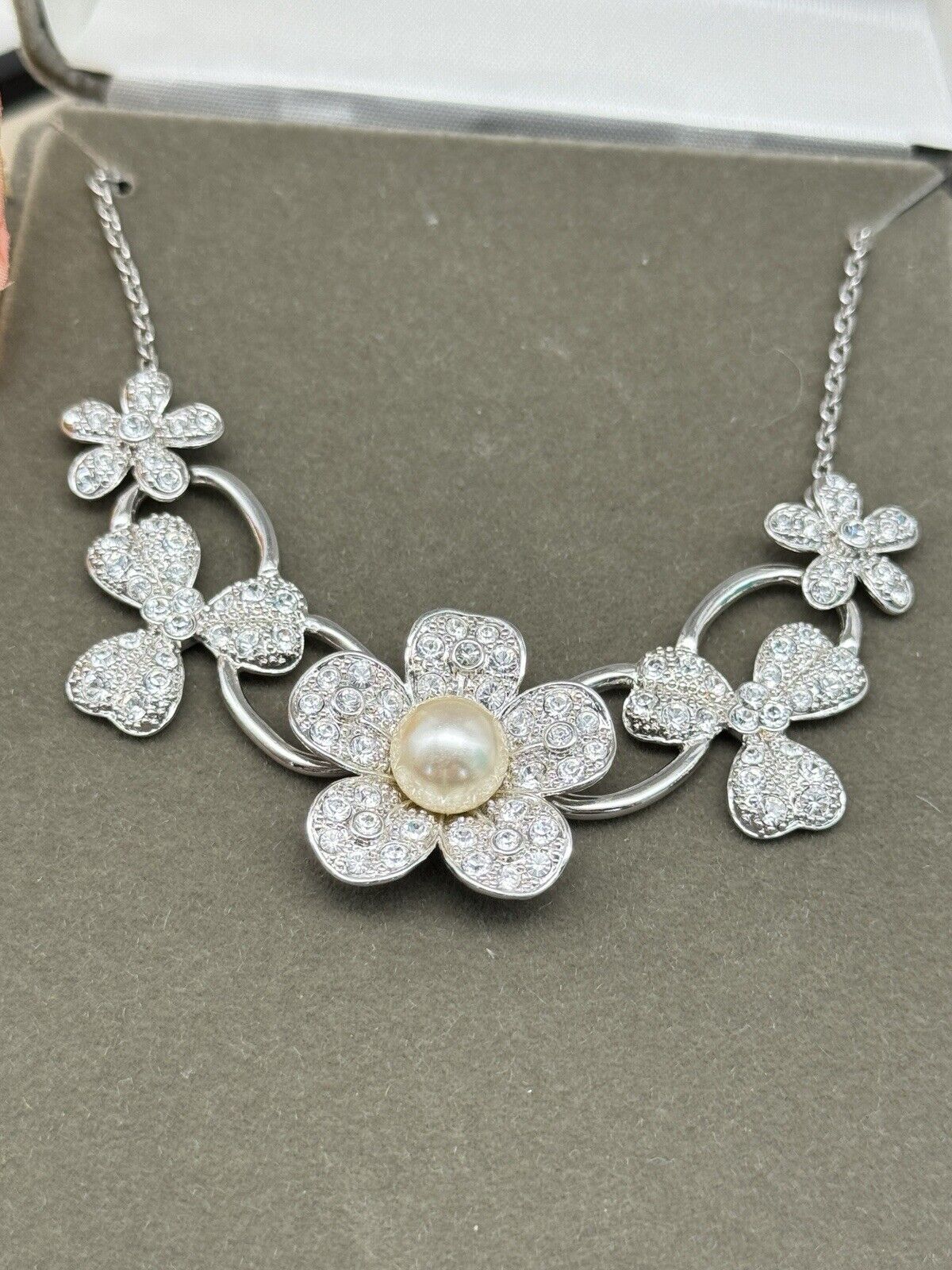 Nolan Miller Flower Necklace Silvertone Faux Pearl Rhinestone 18” Boxed