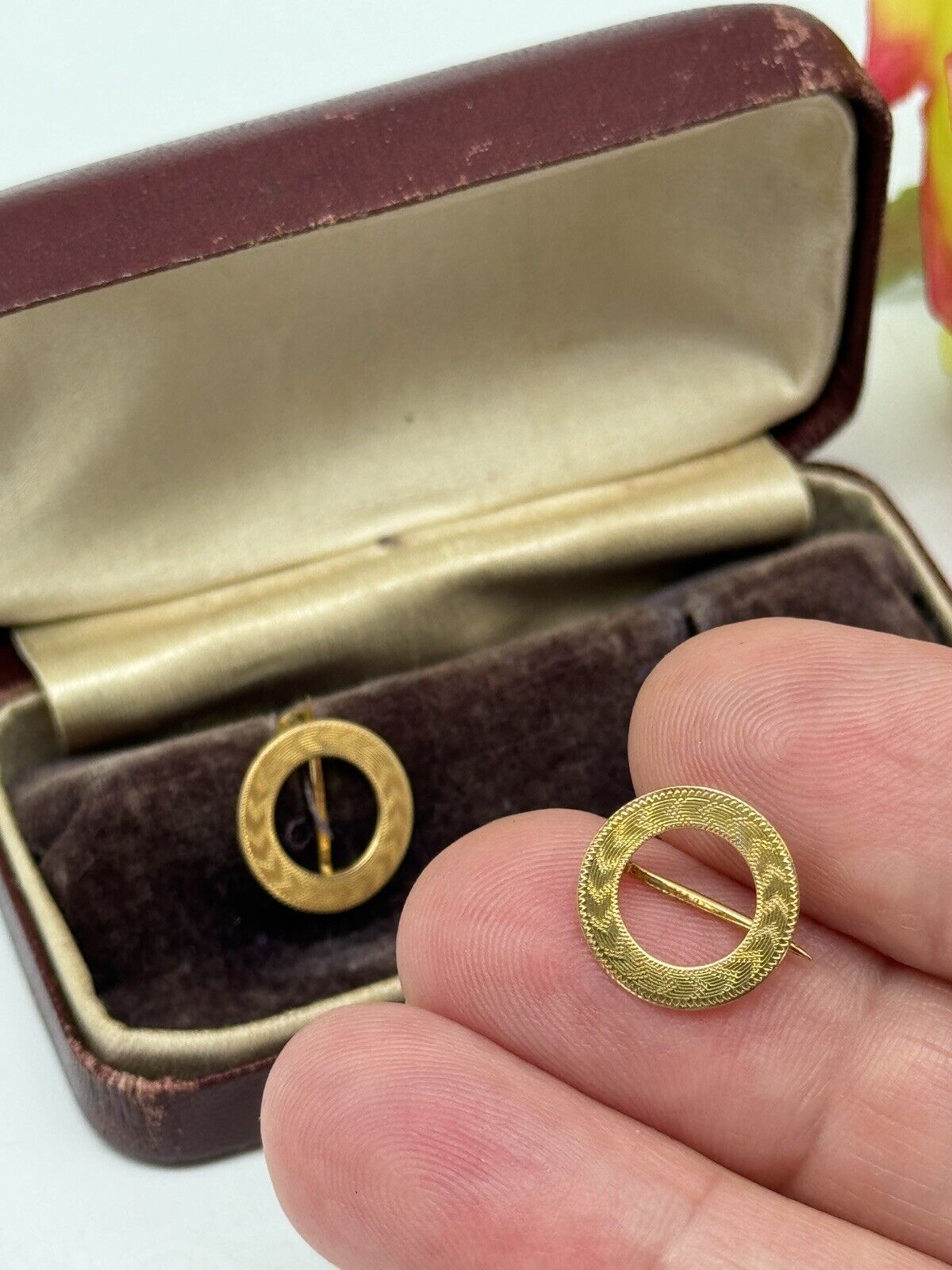 VINTAGE 10kt Gold Shirt Collar Pins Circle RARE
