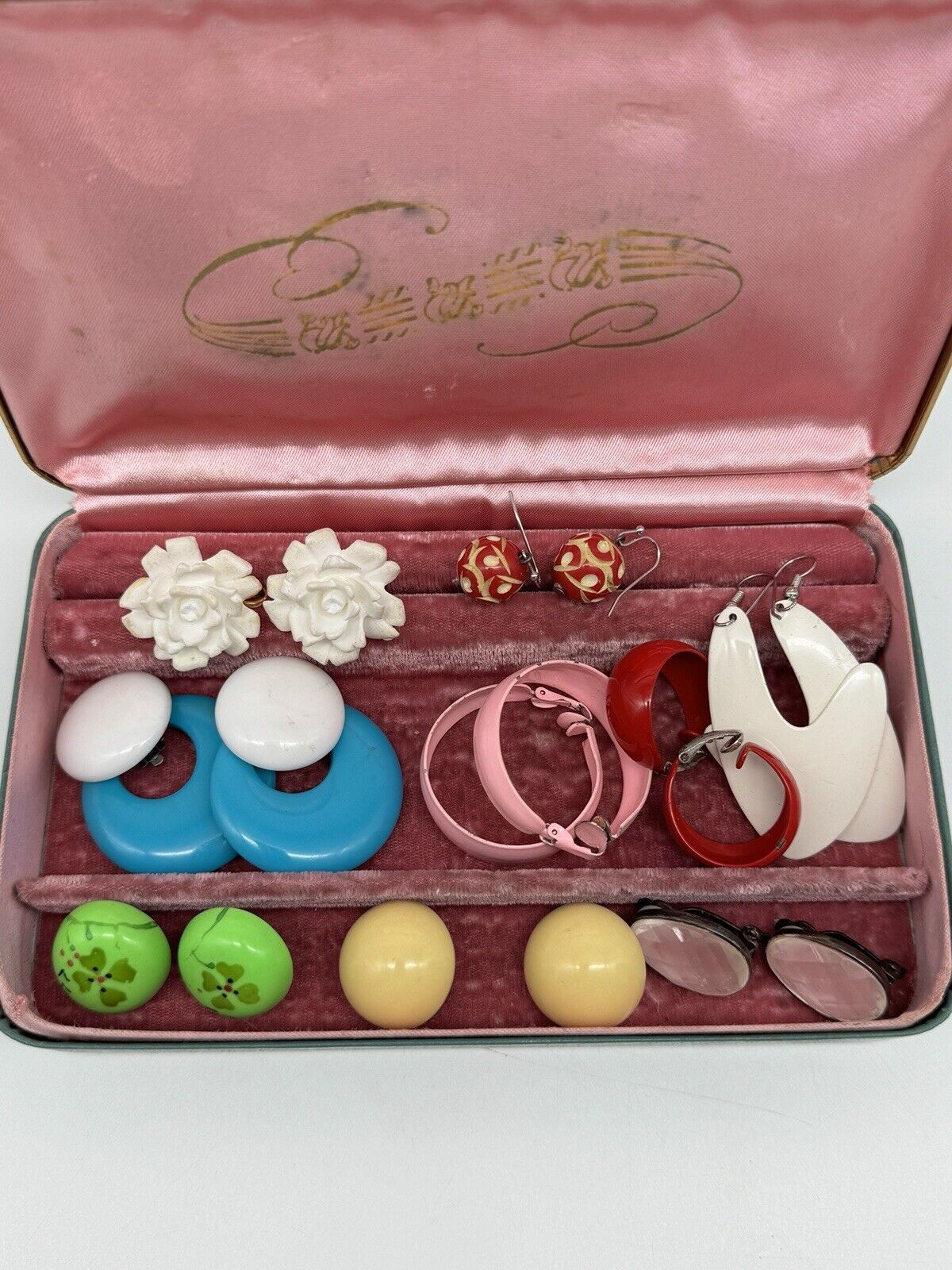 Vintage Lot Of 9 Earrings Clip-on Post Back Hook In VINTAGE CASE - Lot AS IS‼️