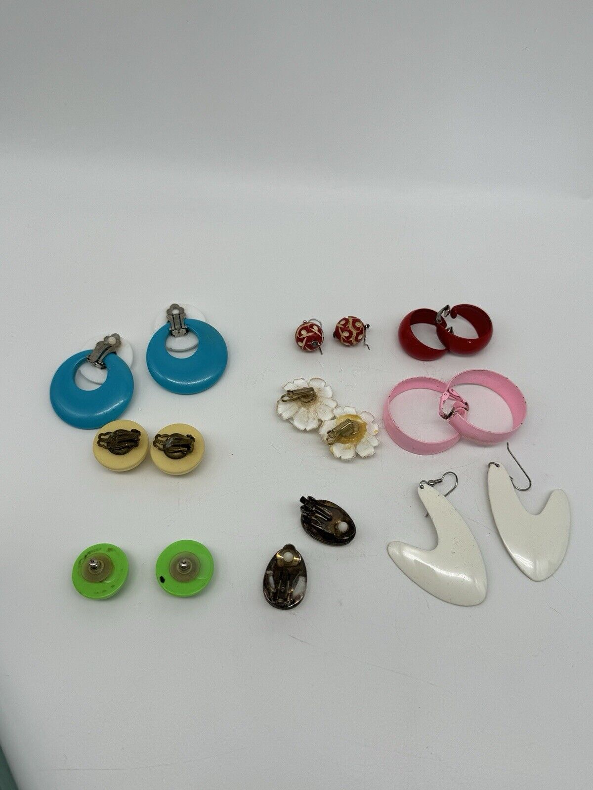 Vintage Lot Of 9 Earrings Clip-on Post Back Hook In VINTAGE CASE - Lot AS IS‼️