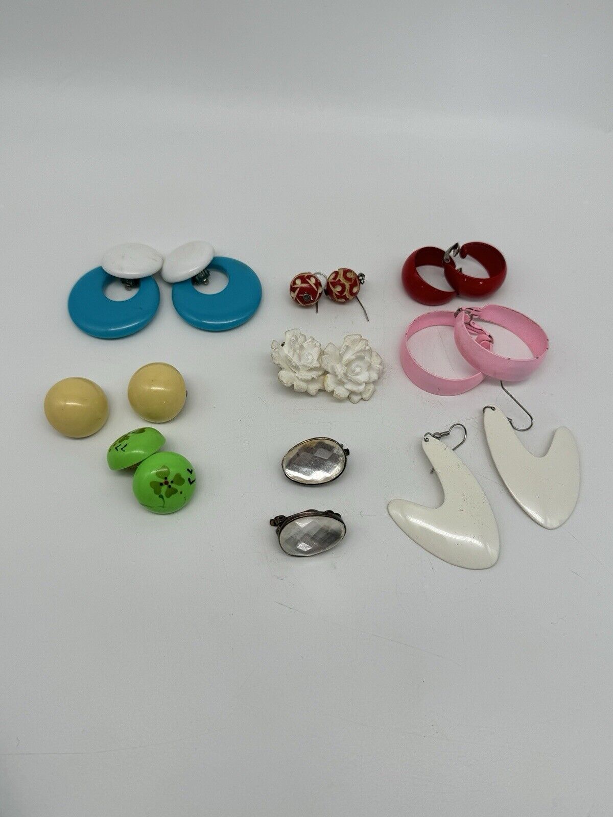 Vintage Lot Of 9 Earrings Clip-on Post Back Hook In VINTAGE CASE - Lot AS IS‼️