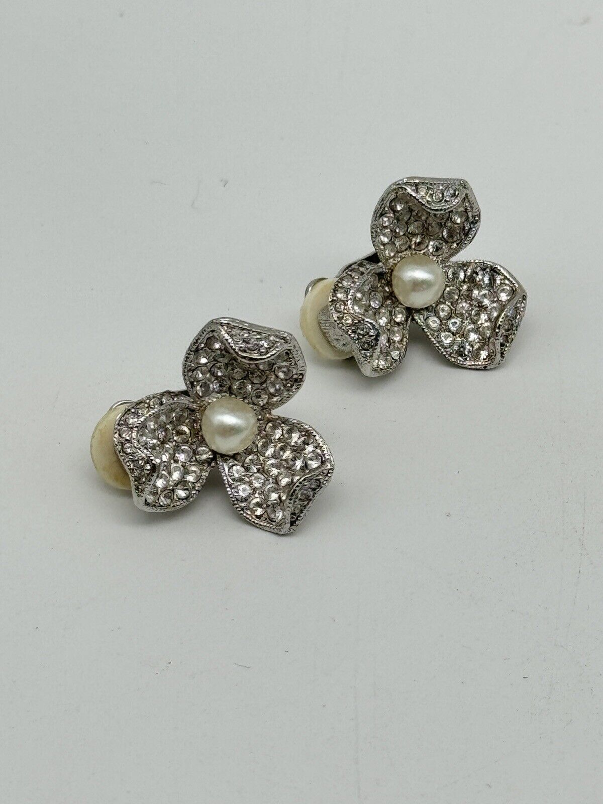 Vintage Silvertone Flower Rhinestone Faux Pearl Clip-On Earrings ESTATE FIND