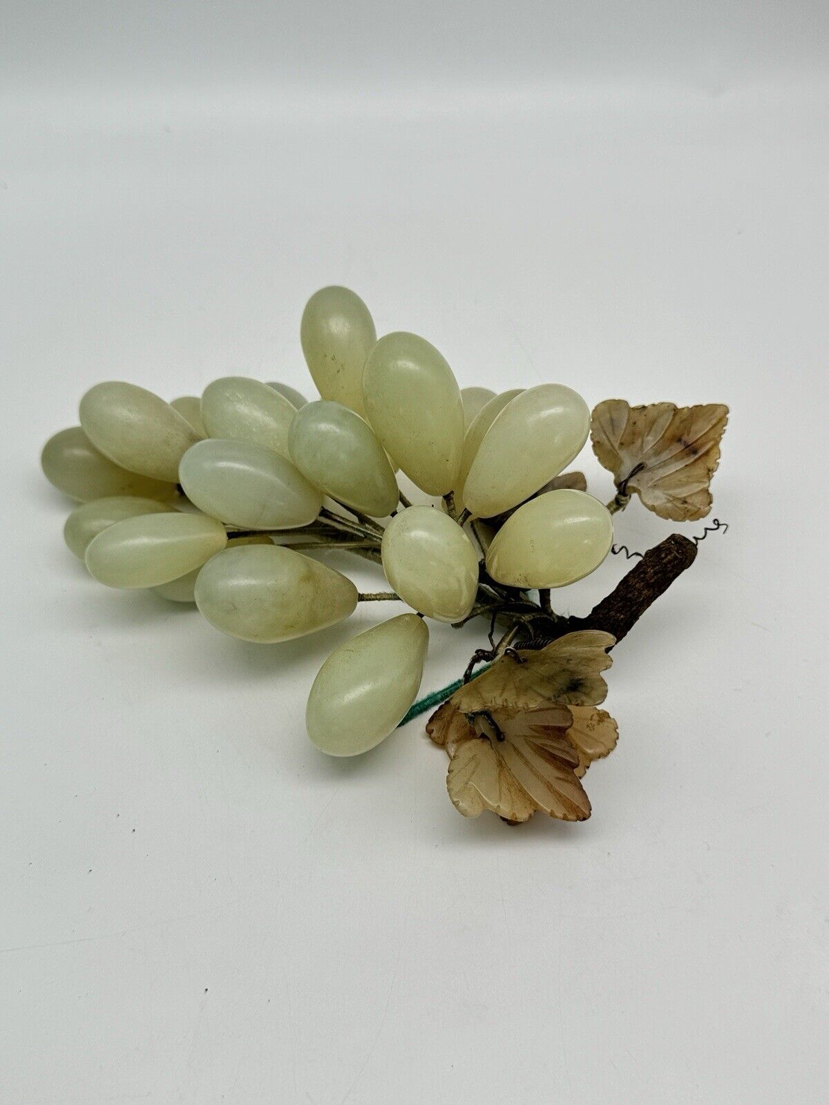 Vintage Grape Alabaster Jade Stone Cluster Light Grapes 5 Leaves