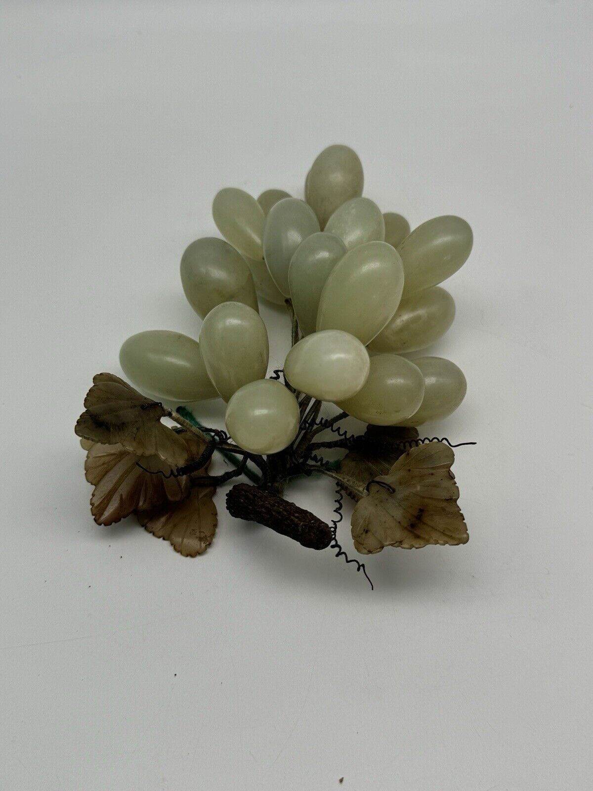 Vintage Grape Alabaster Jade Stone Cluster Light Grapes 5 Leaves