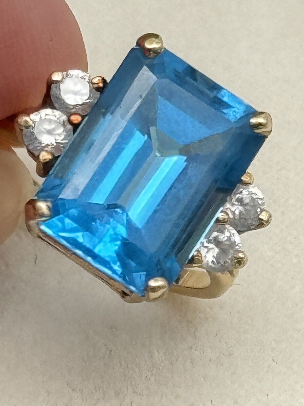 Vintage 14kt Gold Swiss Topaz Cocktail Ring Size 6.5 ESTATE FIND