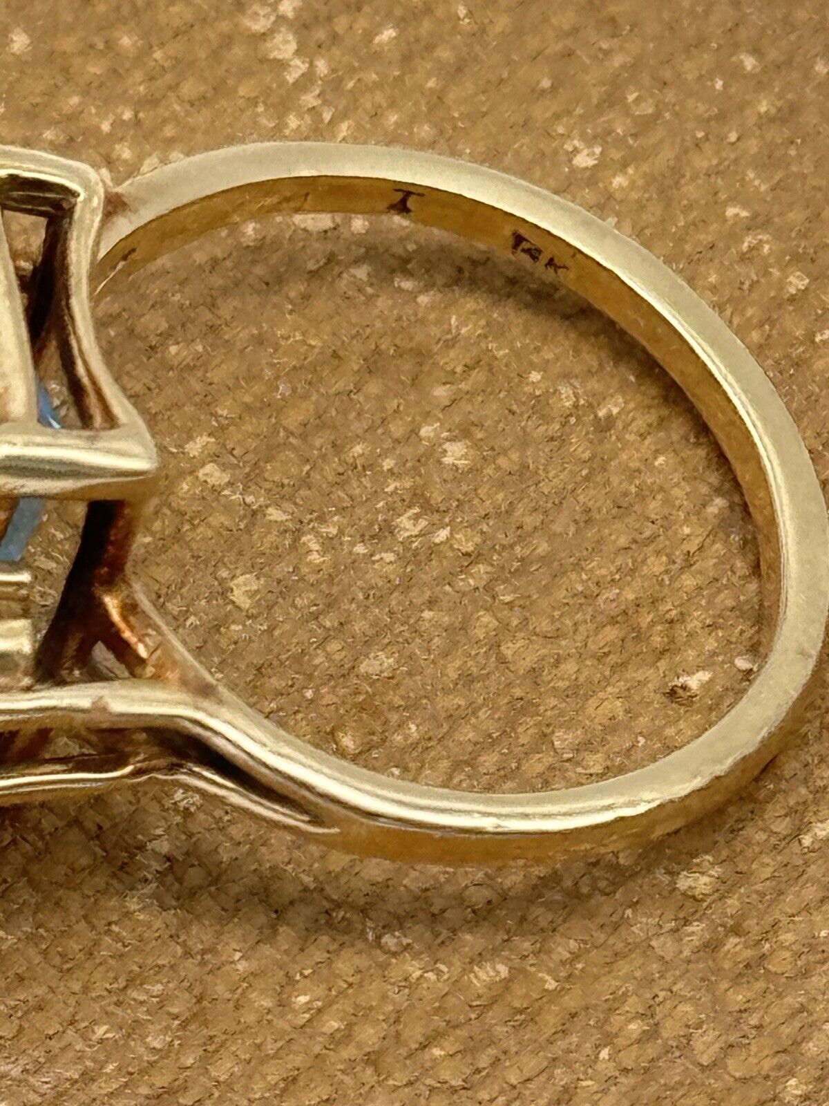 Vintage 14kt Gold Swiss Topaz Cocktail Ring Size 6.5 ESTATE FIND