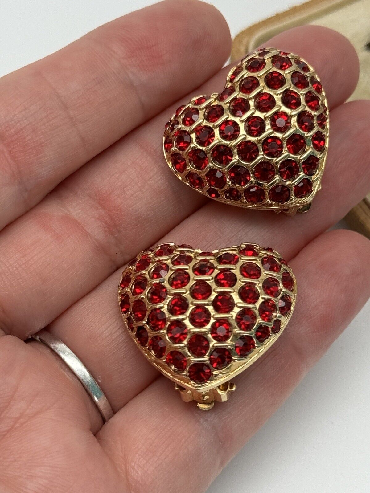 Vintage Swarovski Heart Shaped Red Crystal Clip-on Earrings GOLDTONE Signed SWAN