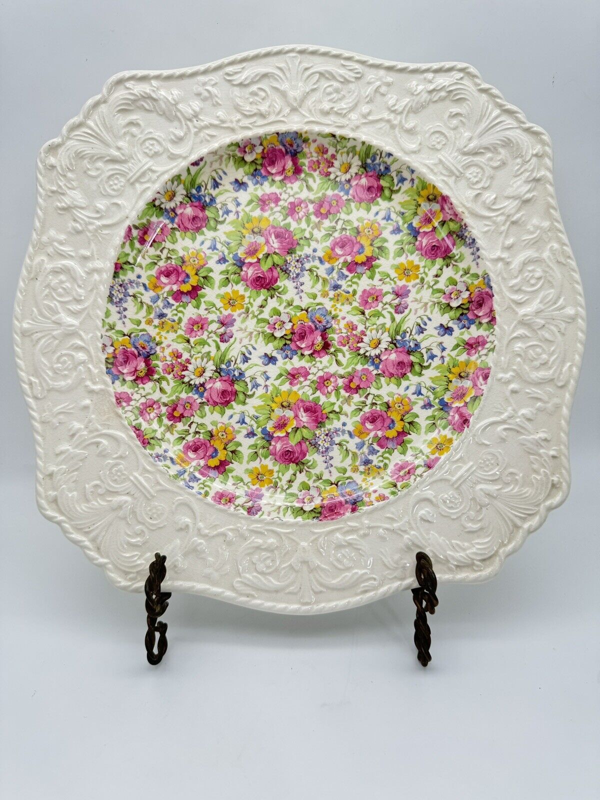 Royal Winton Grimwades China Summertime CHINTZ Wedgwood Border Large Plate 12"