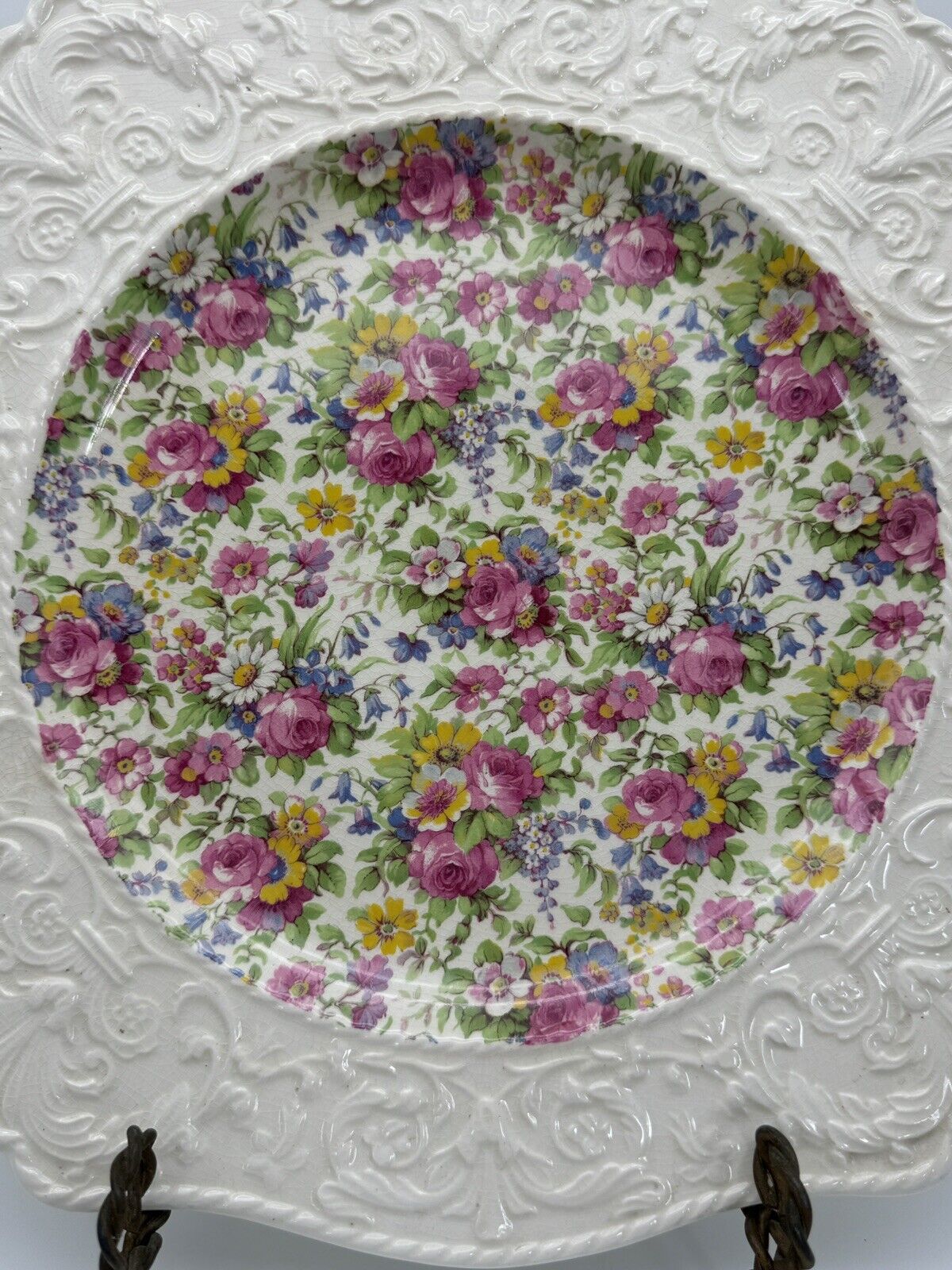 Royal Winton Grimwades China Summertime CHINTZ Wedgwood Border Large Plate 12"