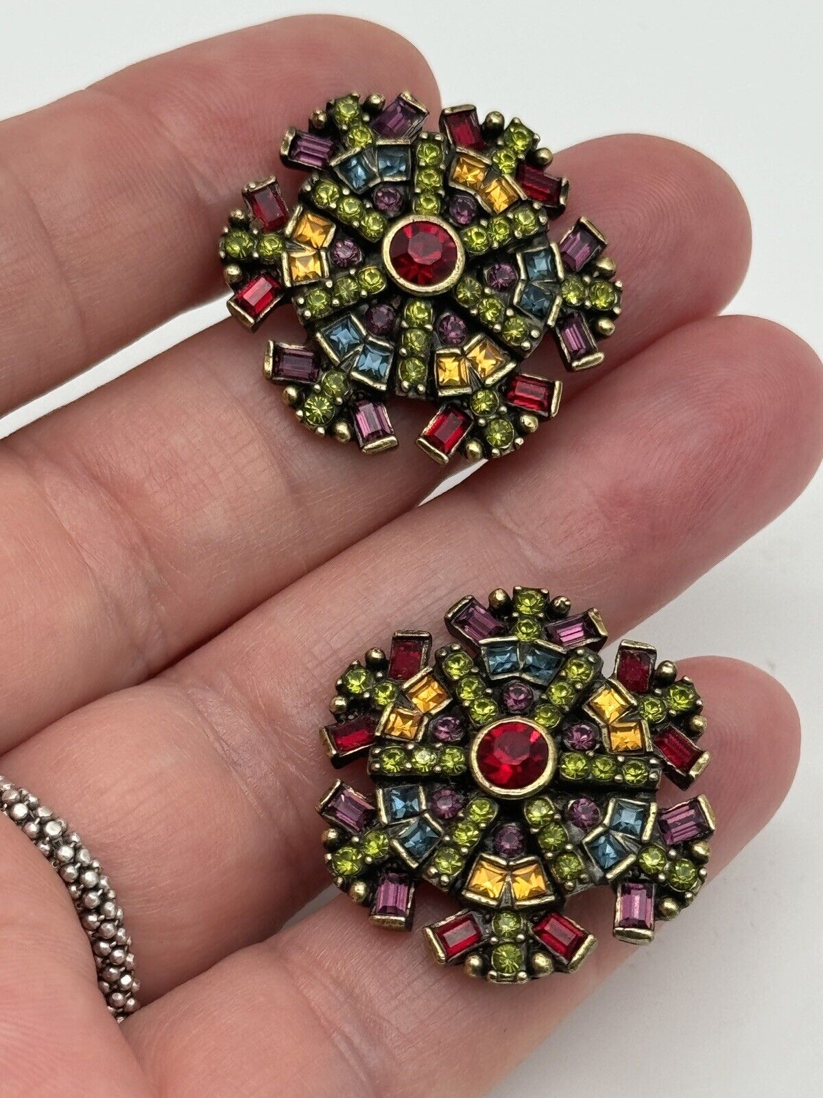 SIGNED Heidi Daus Gorgeous Snowflake Crystal Earrings ESTATE FIND