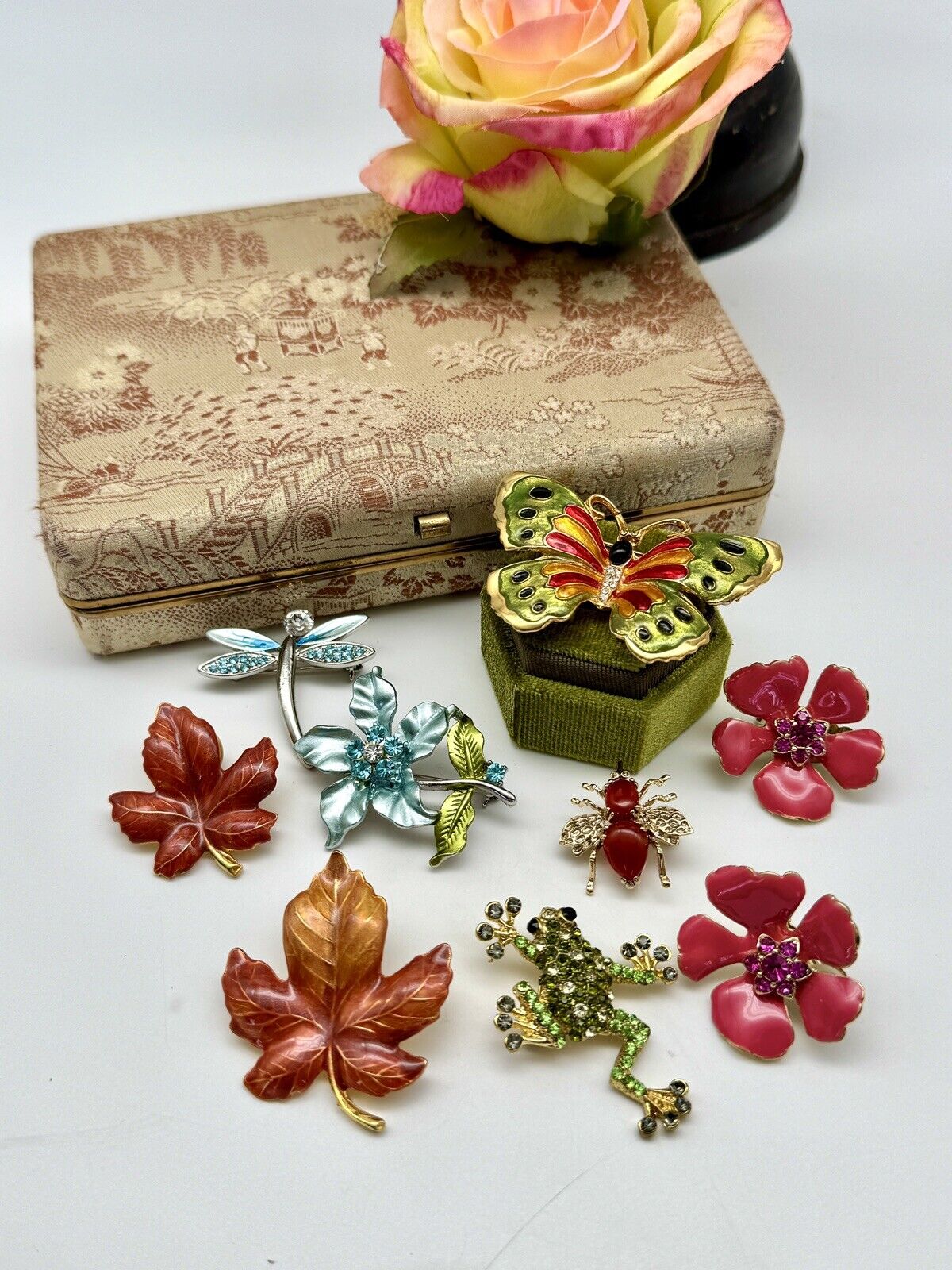 Vintage Jewelry Lot With Case THE GARDEN COLLECTION 9 Pieces‼️