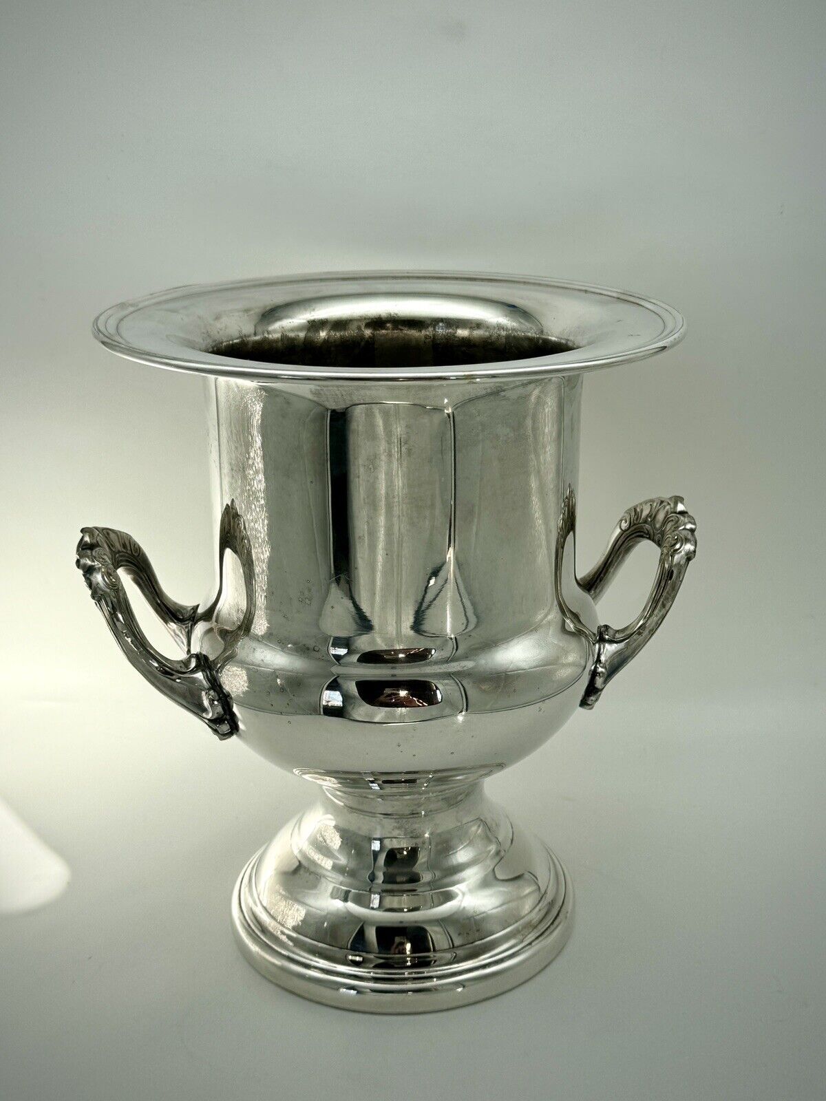 VINTAGE Newport Gorham Silverplate Urn Trophy STYLE Champagne Ice Bucket 10"