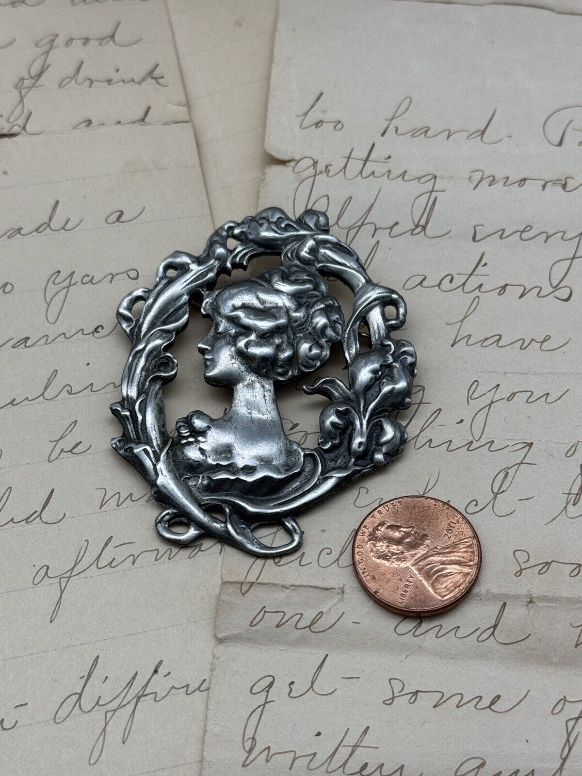 Art Nouveau Style Cameo Brooch Silvertone Metal