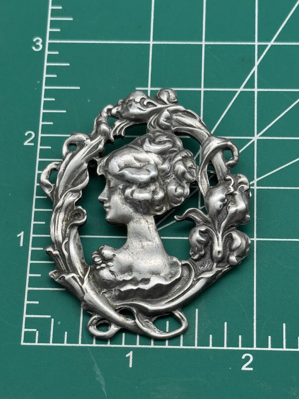 Art Nouveau Style Cameo Brooch Silvertone Metal
