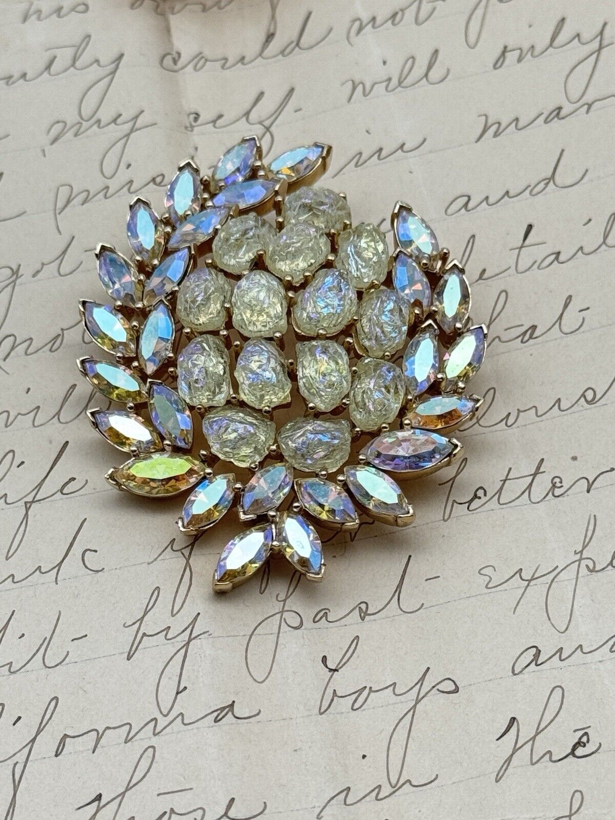 1950s CROWN TRIFARI Lavastone AB SIGNED Brooch Goldtone Etoile Collection RARE