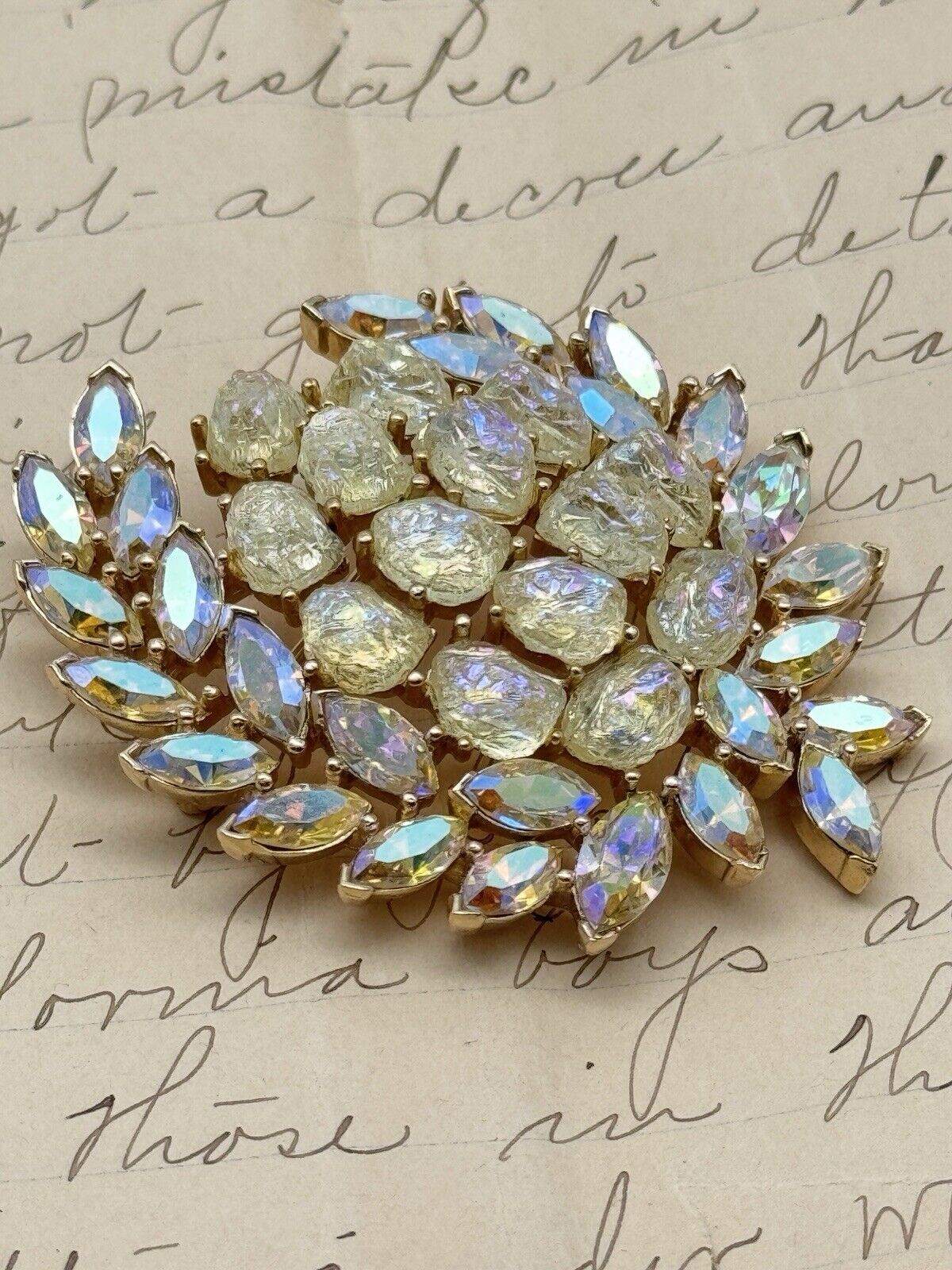 1950s CROWN TRIFARI Lavastone AB SIGNED Brooch Goldtone Etoile Collection RARE
