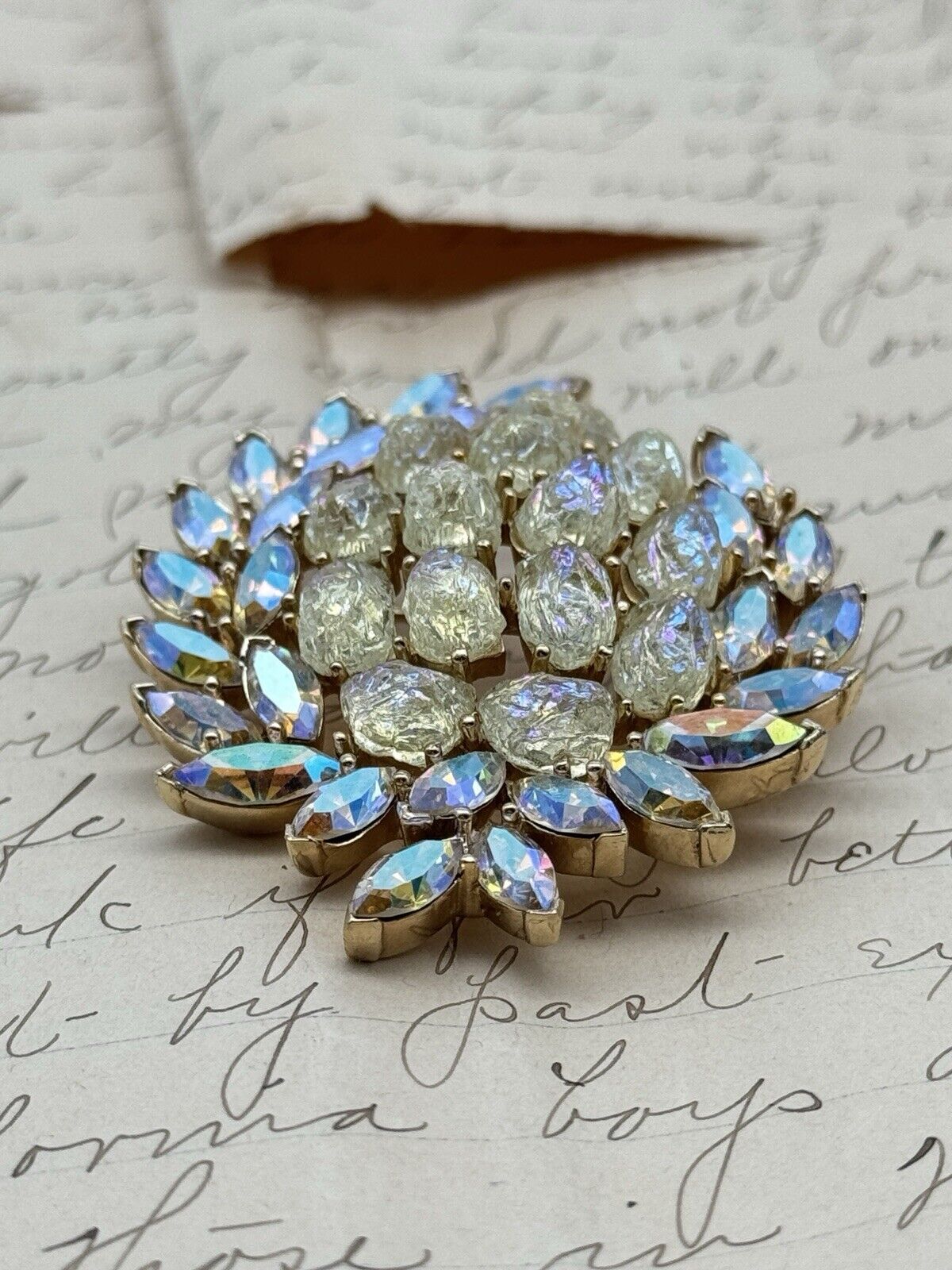 1950s CROWN TRIFARI Lavastone AB SIGNED Brooch Goldtone Etoile Collection RARE