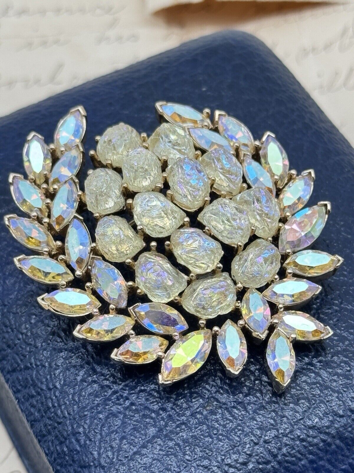 1950s CROWN TRIFARI Lavastone AB SIGNED Brooch Goldtone Etoile Collection RARE