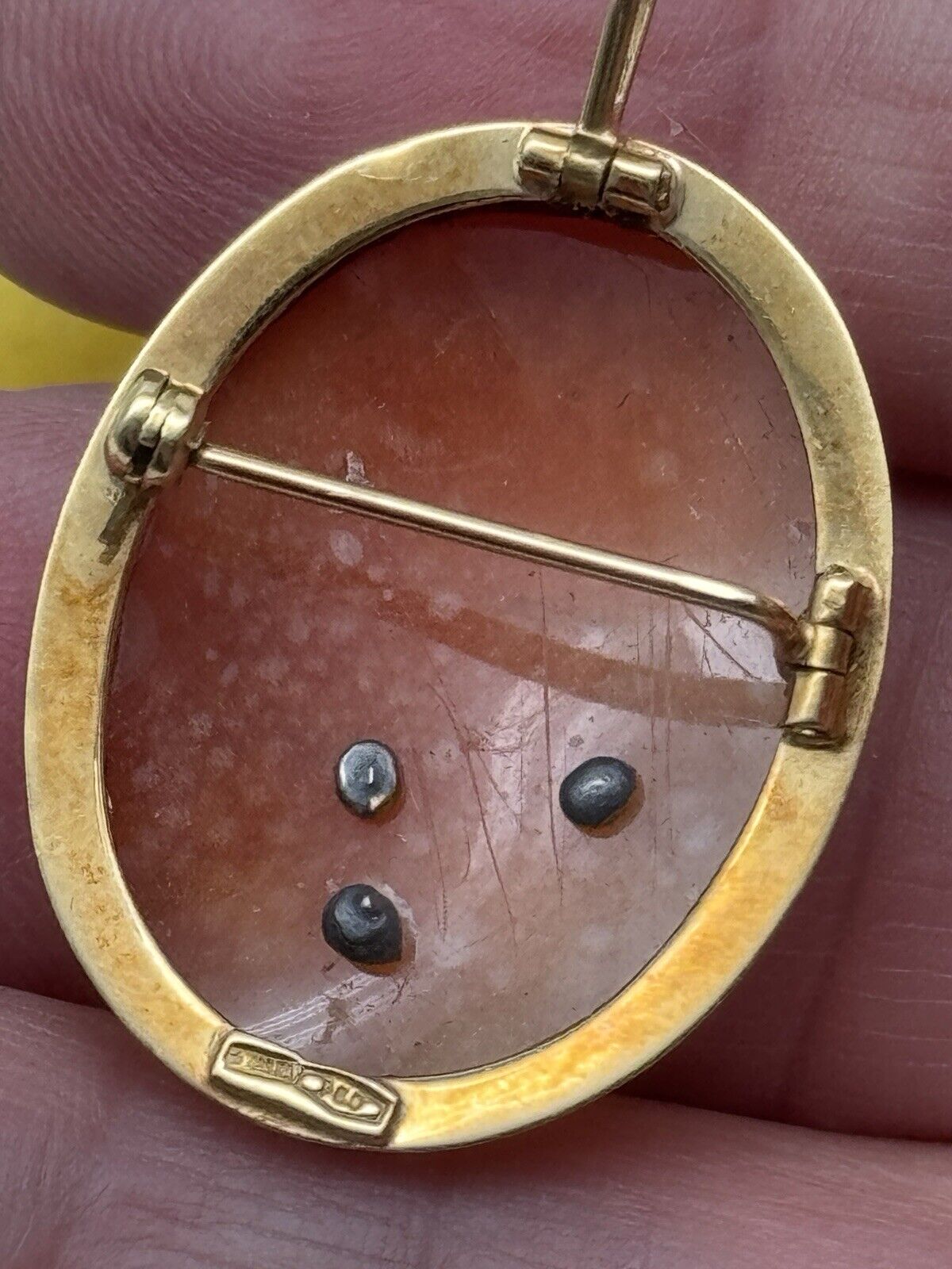 Vintage 18k 750 Hallmark Gold Habille Cameo Pendant Brooch