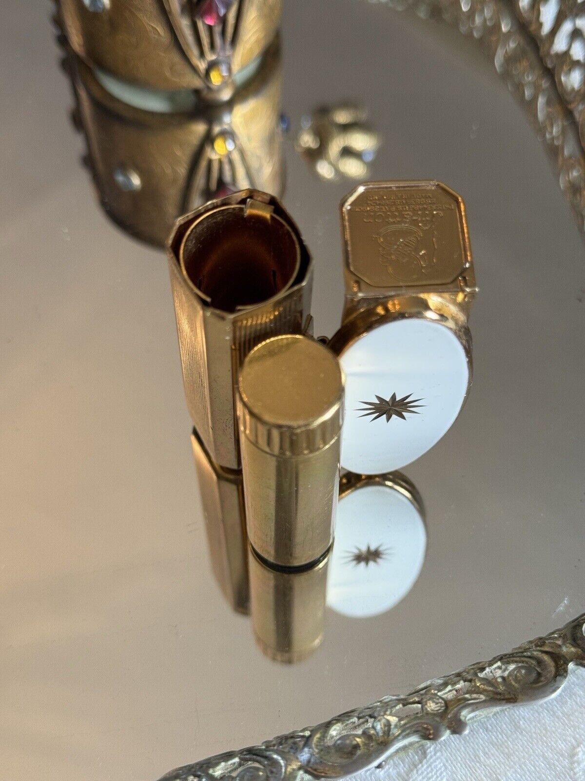 Vintage Stratton Lipstick & Mirror Goldtone White Enamel
