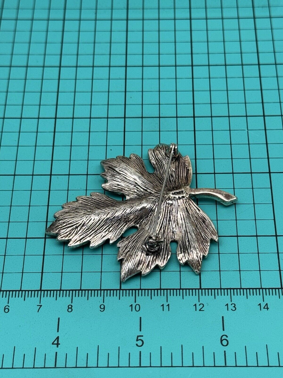 Monet Brooch Pin Vintage Leaf Oak Green Yellow Enamel Rhinestone Silver Tone