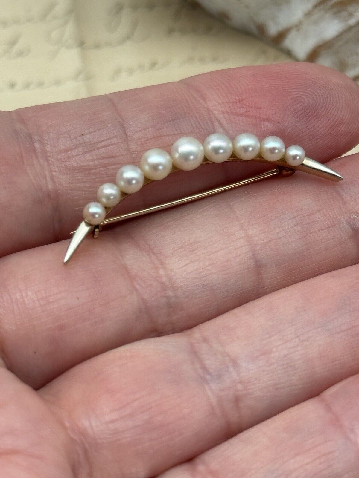 Vintage 14k Gold Pearl Crescent Moon Brooch Graduated 9 Pearls