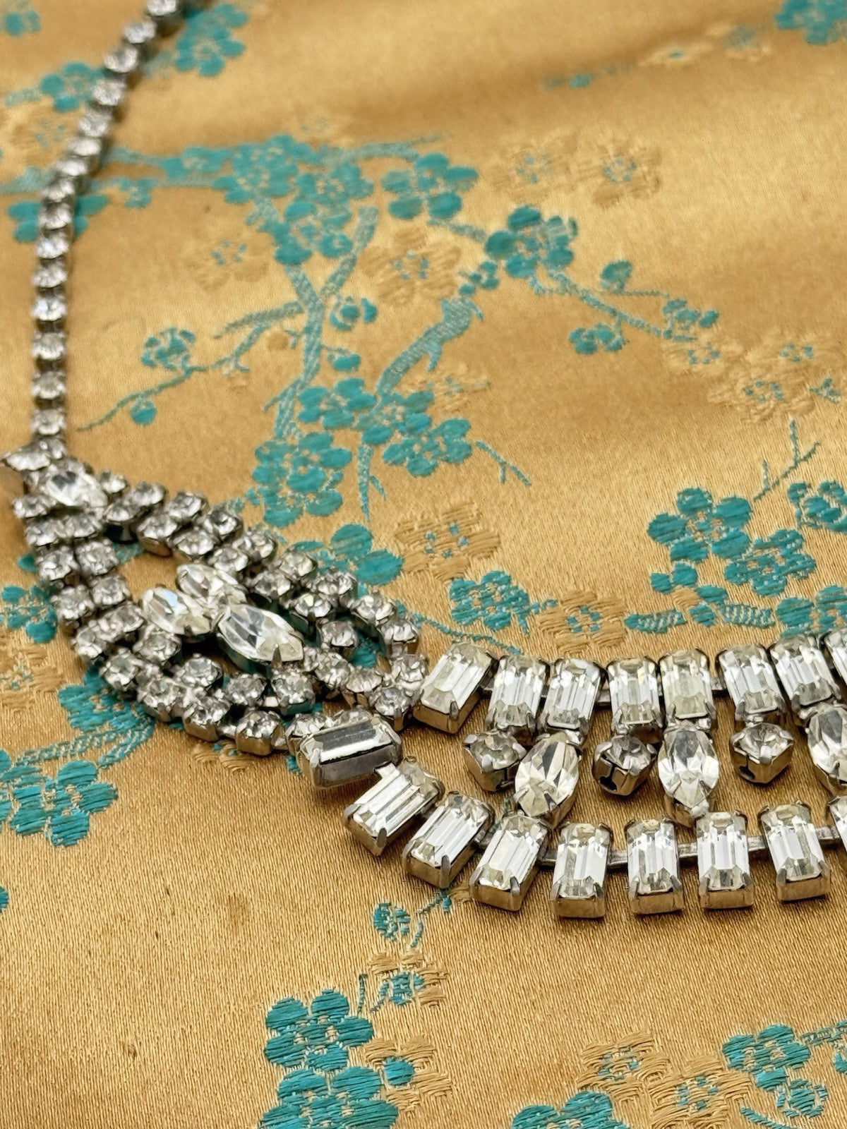 Vintage Rhinestone Necklace Clear 15”