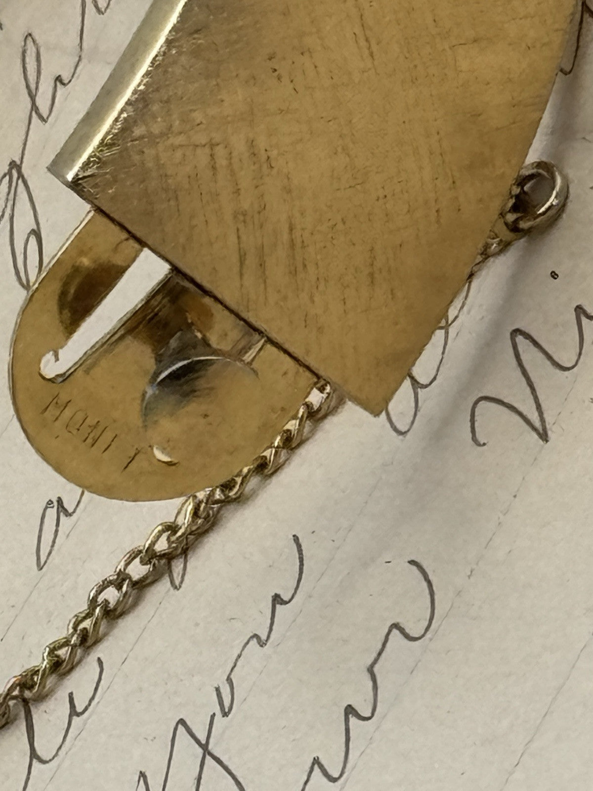 Vintage Signed MONET Hinged Bangle “Small Scuff Mark” 6.75”‼️