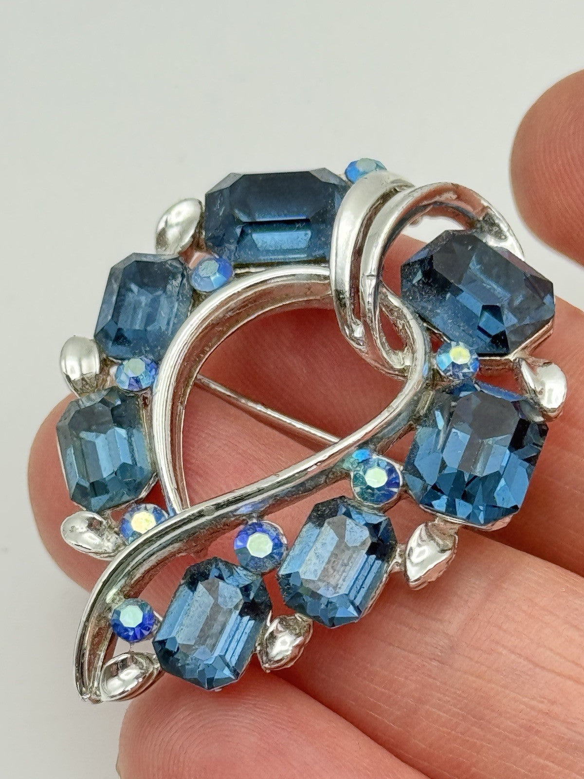 Vintage Blue Rhinestone Brooch Signed LISNER Silvertone ESTATE FIND