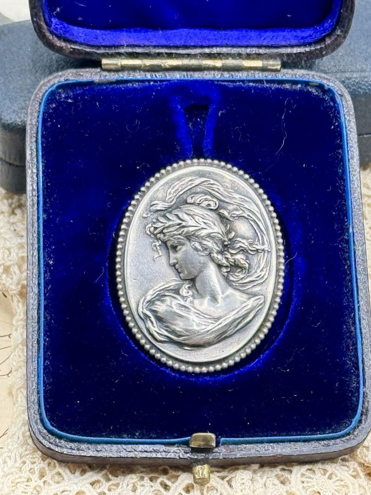 Antique Victorian Silver Cameo Brooch Acid Tested ESTATE FIND No Hallmarks