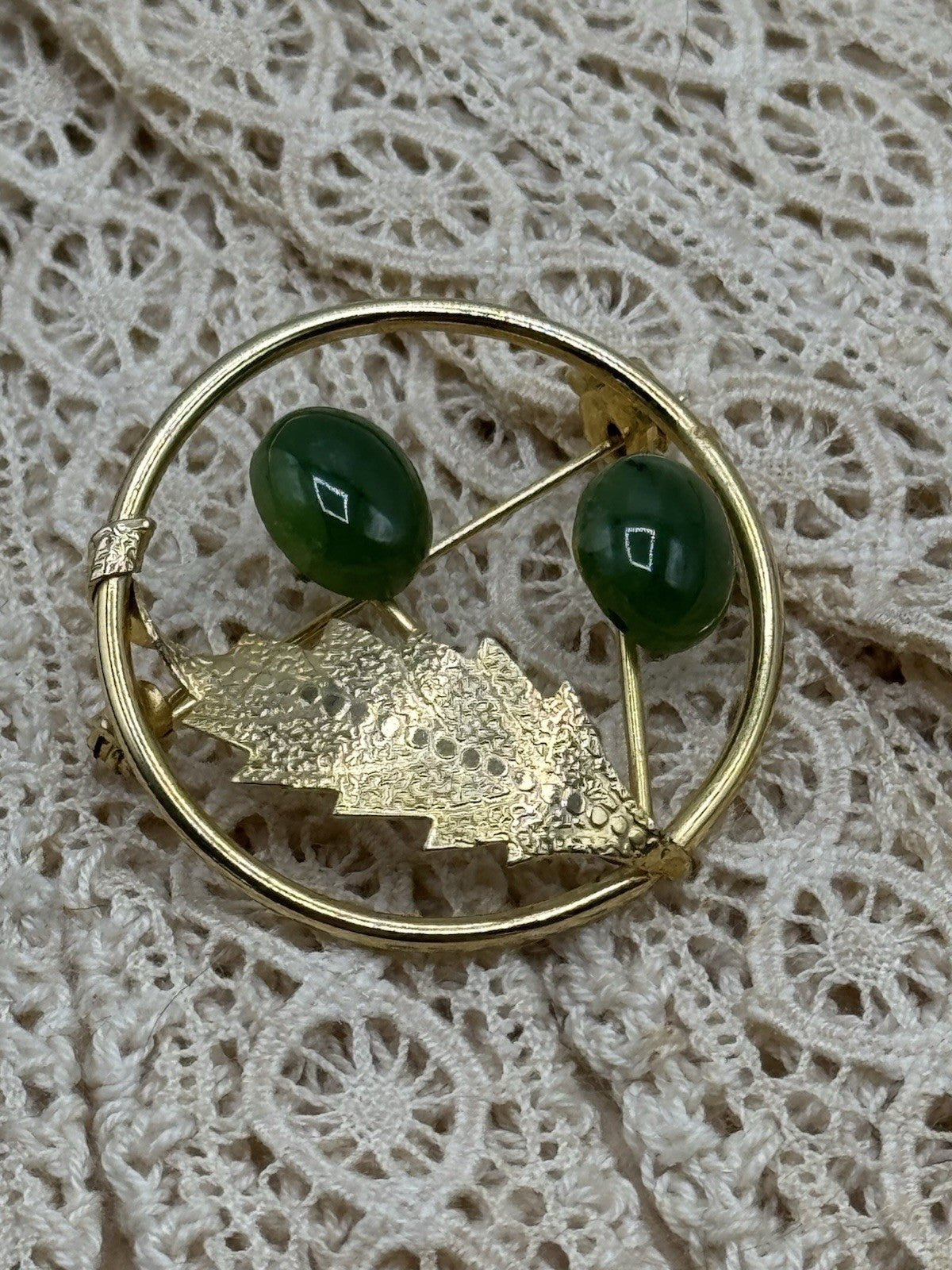 Vintage Goldtone Circle Brooch Jade Accents Floral MID CENTURY DESIGN