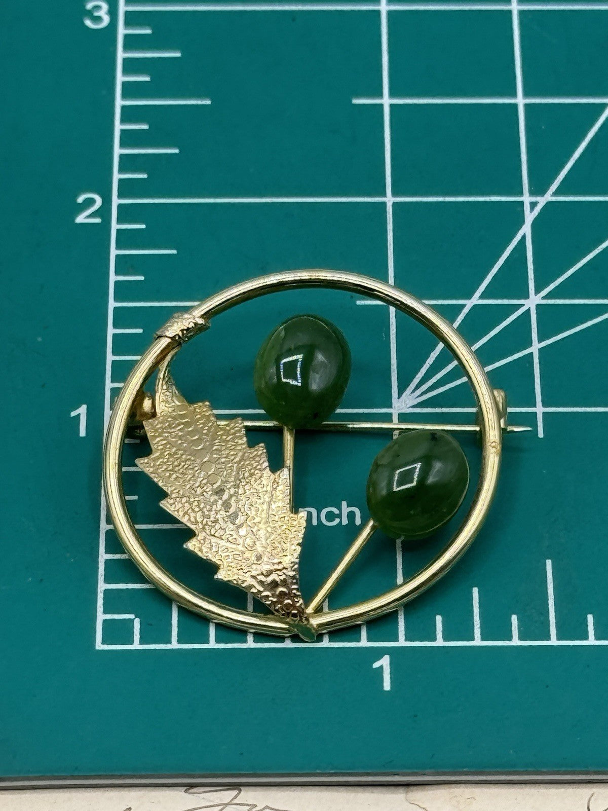 Vintage Goldtone Circle Brooch Jade Accents Floral MID CENTURY DESIGN