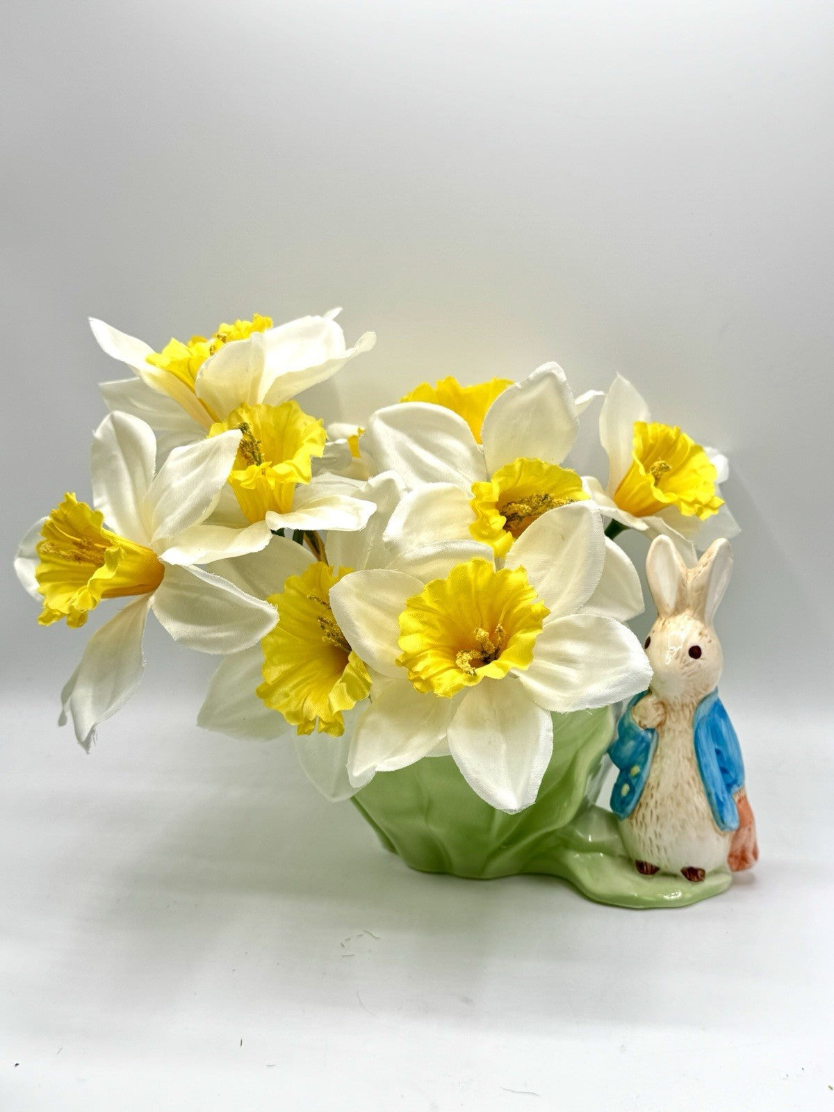 VINTAGE Teleflora 1998 Peter Rabbit Beatrix Potter Green Cabbage Planter Dish