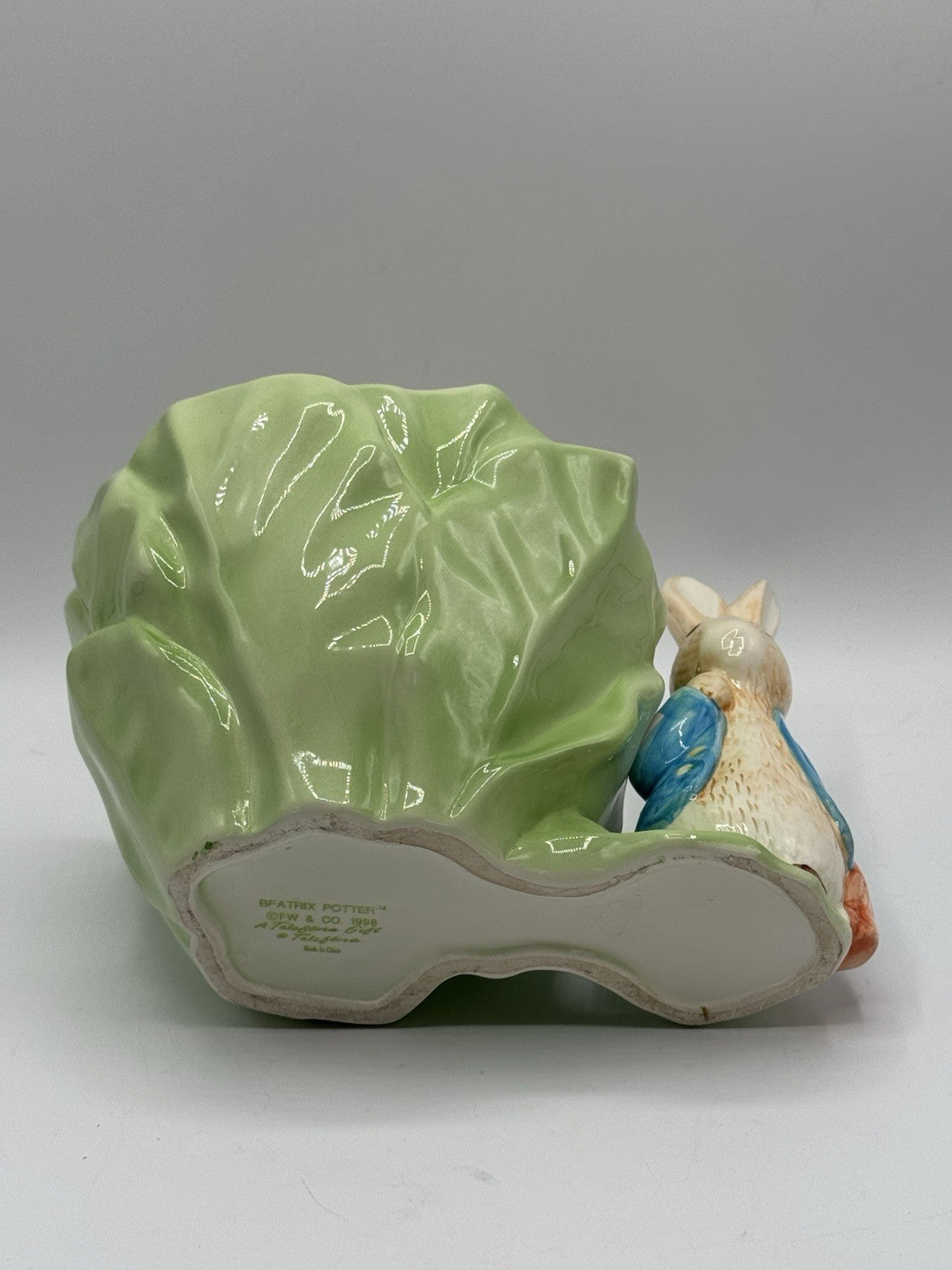 VINTAGE Teleflora 1998 Peter Rabbit Beatrix Potter Green Cabbage Planter Dish