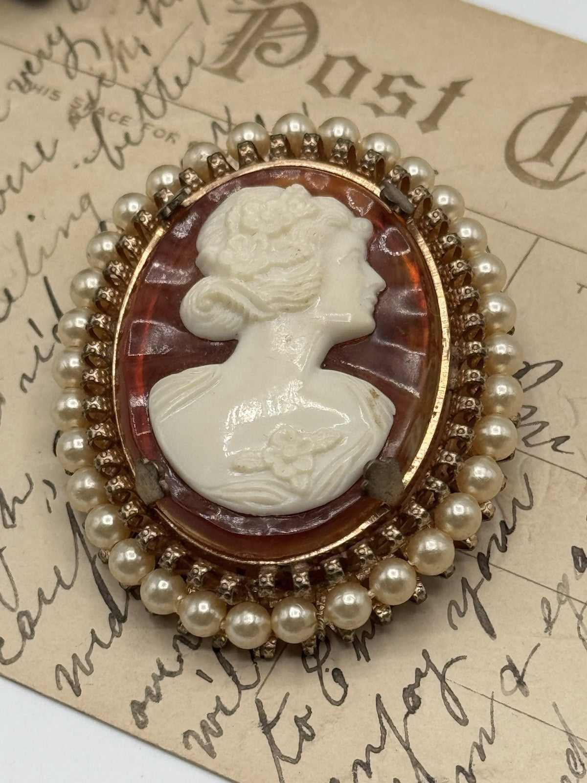 Vintage ANTIQUE STYLE Lucite Cameo Brooch Faux Pearls Goldtone