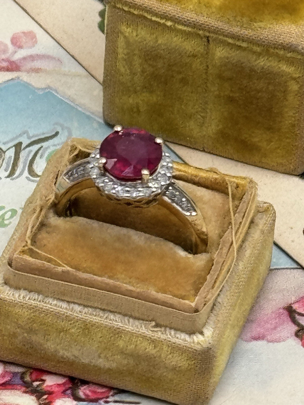 10k GOLD Signed THL Ring Red Center Stone SIZE 6.5