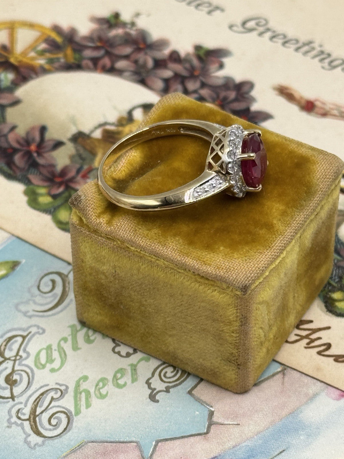 10k GOLD Signed THL Ring Red Center Stone SIZE 6.5
