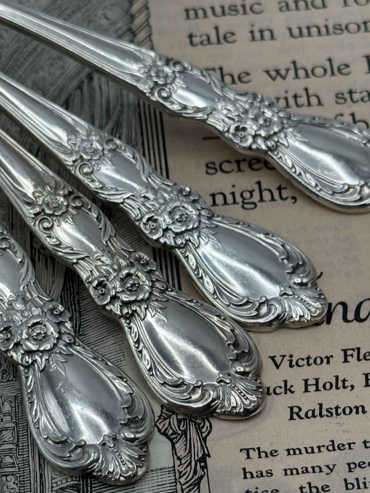 6 Antique Style Silverplate Tea Spoons HERITAGE 1953 Pattern 1847 Rogers Bros