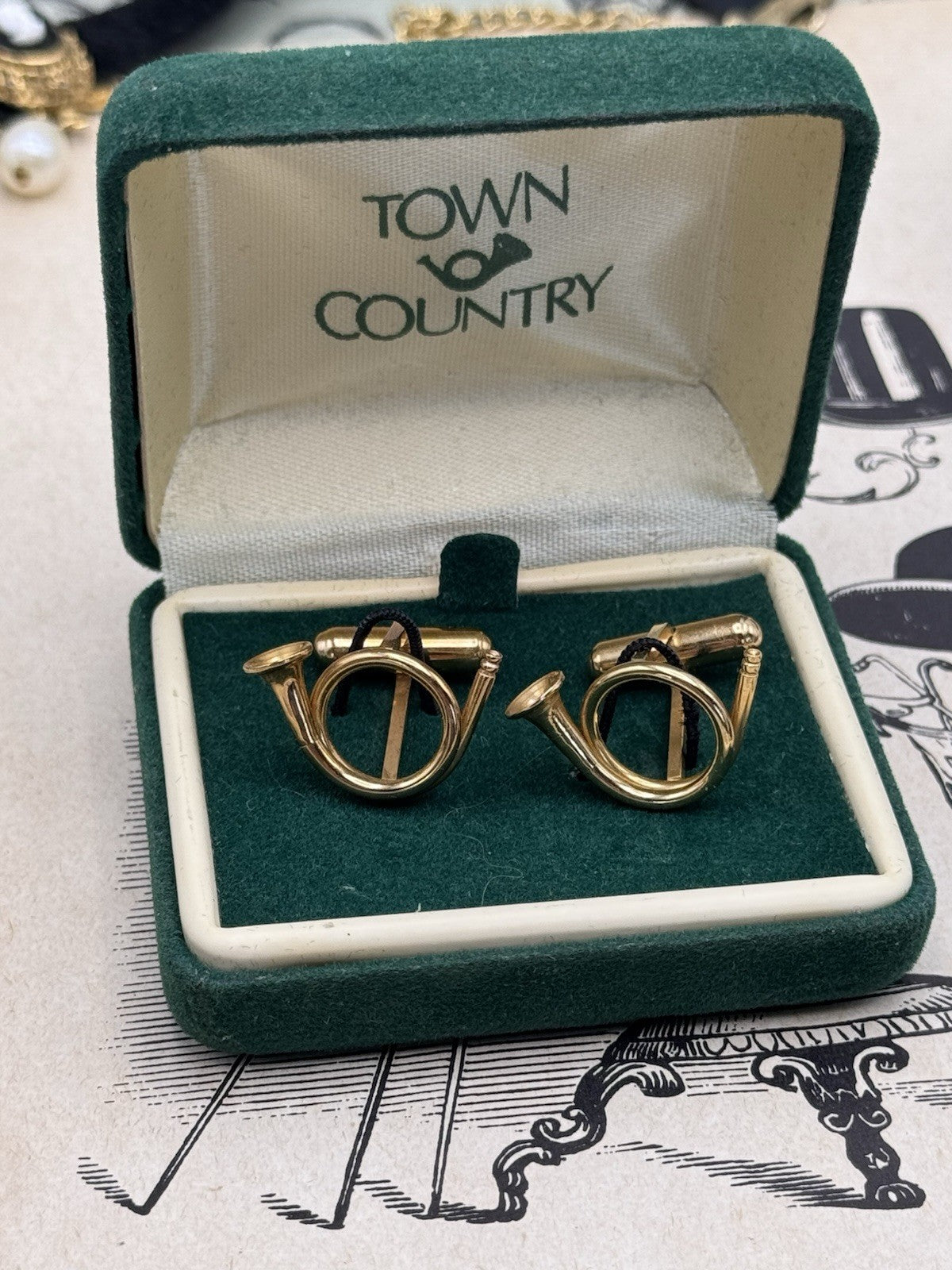 Vintage French Horn Cufflinks Goldtone EQUESTRIAN Hunting Horn In Original Case