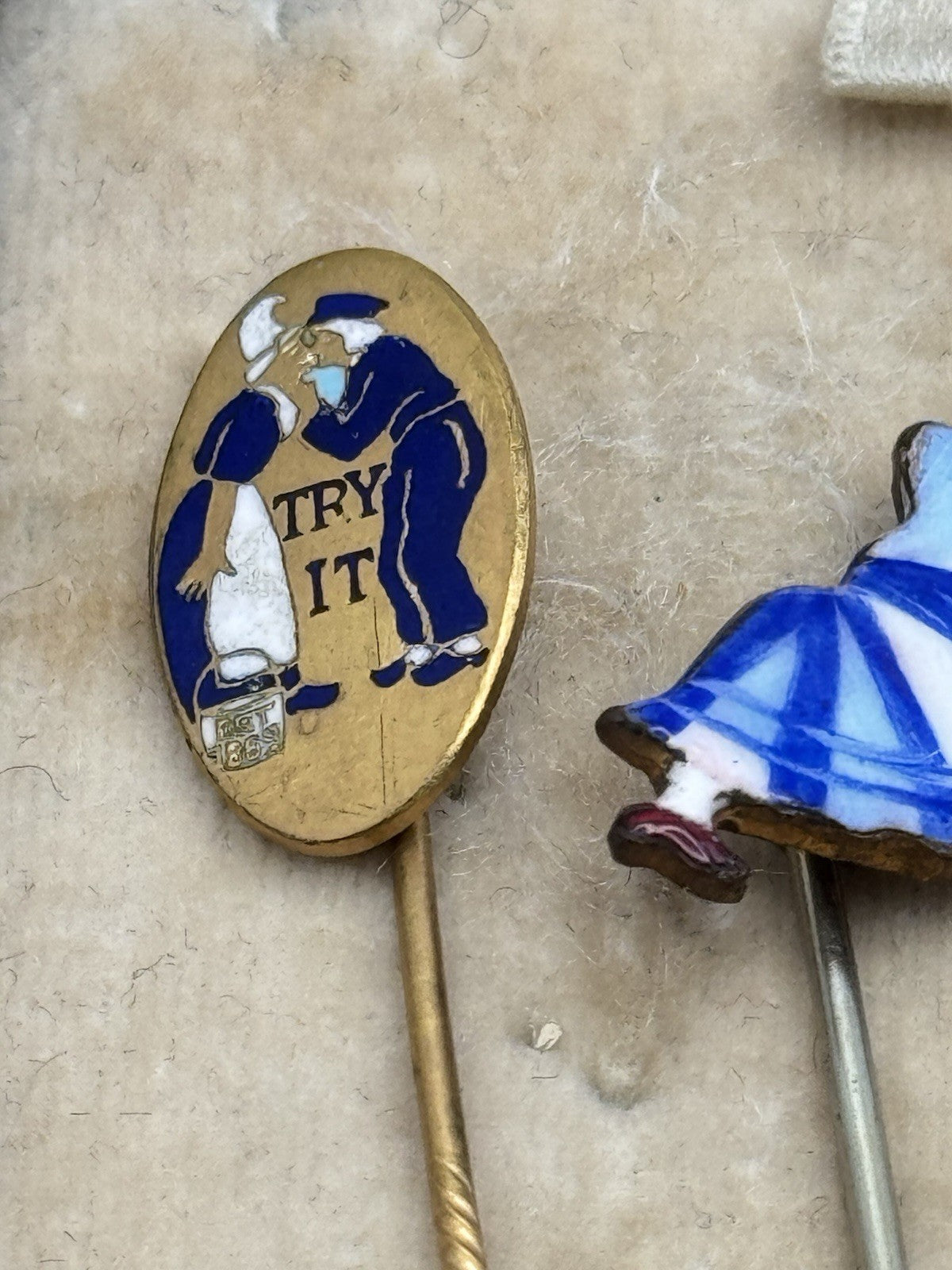Set Of 3 ADVERTISING Linns Dutch Butter & Dutch Cleaner Stick Pins Enameled