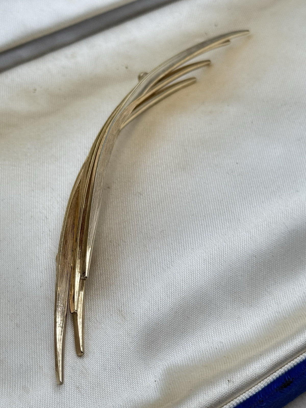 Vintage 1959 GROSSE Made In Germany Goldtone Brooch Pin 4.75”l SIGNED “Jewelry maker for 50 years for Christian Dior”