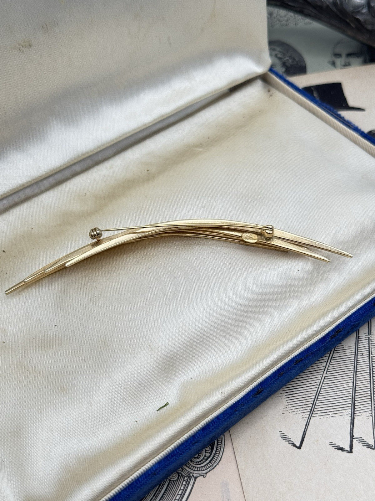 Vintage 1959 GROSSE Made In Germany Goldtone Brooch Pin 4.75”l SIGNED “Jewelry maker for 50 years for Christian Dior”