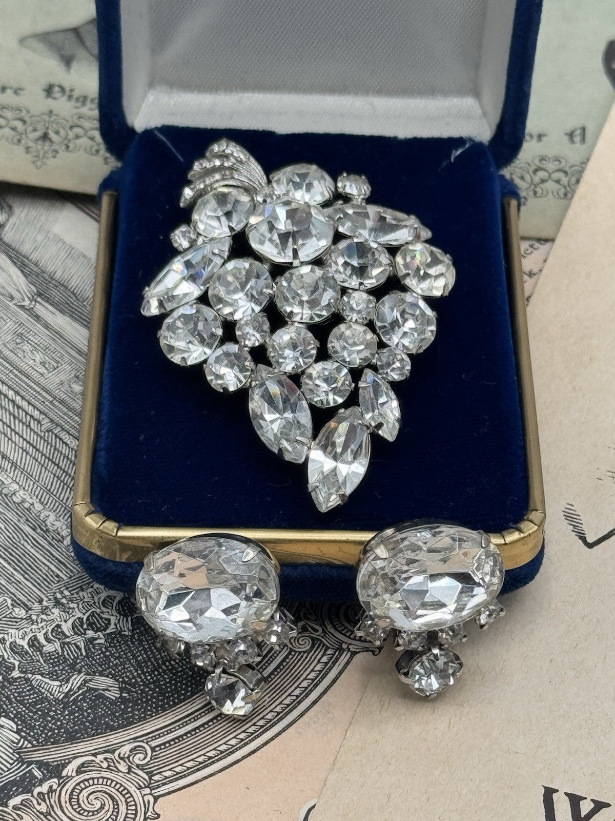 Vintage Rhinestone Demi Parure Set Clear Rhinestone Earrings & Brooch