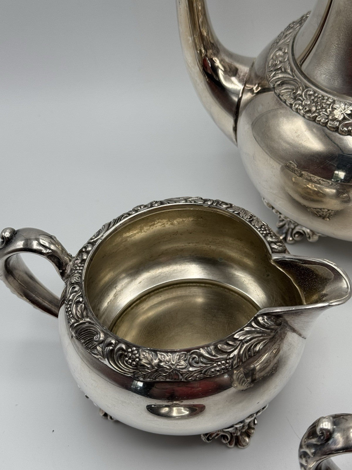Antique Wilcox IS Silverplate Leaf Coffee Tea Pot Set Sugar Creamer Manor