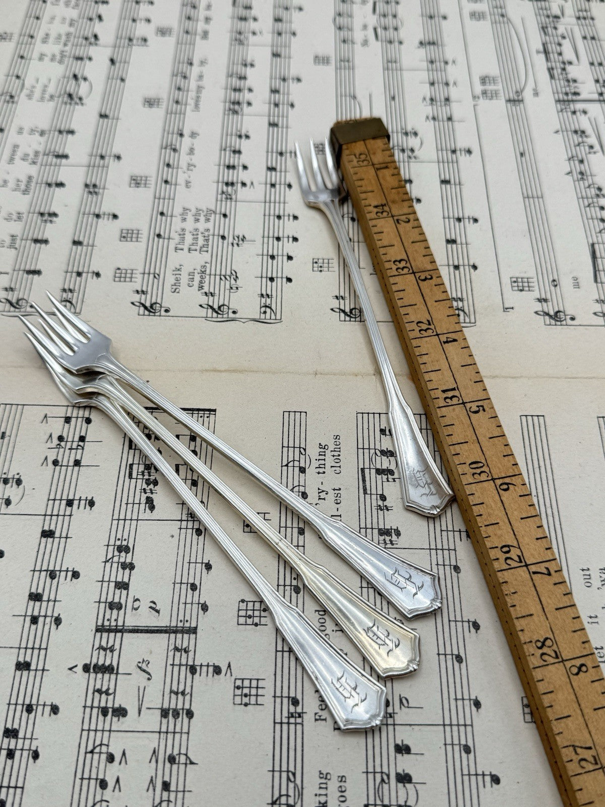 Oneida Reliance Plate ANDOVER 6 Cocktail Forks 6" Silverplate 1917