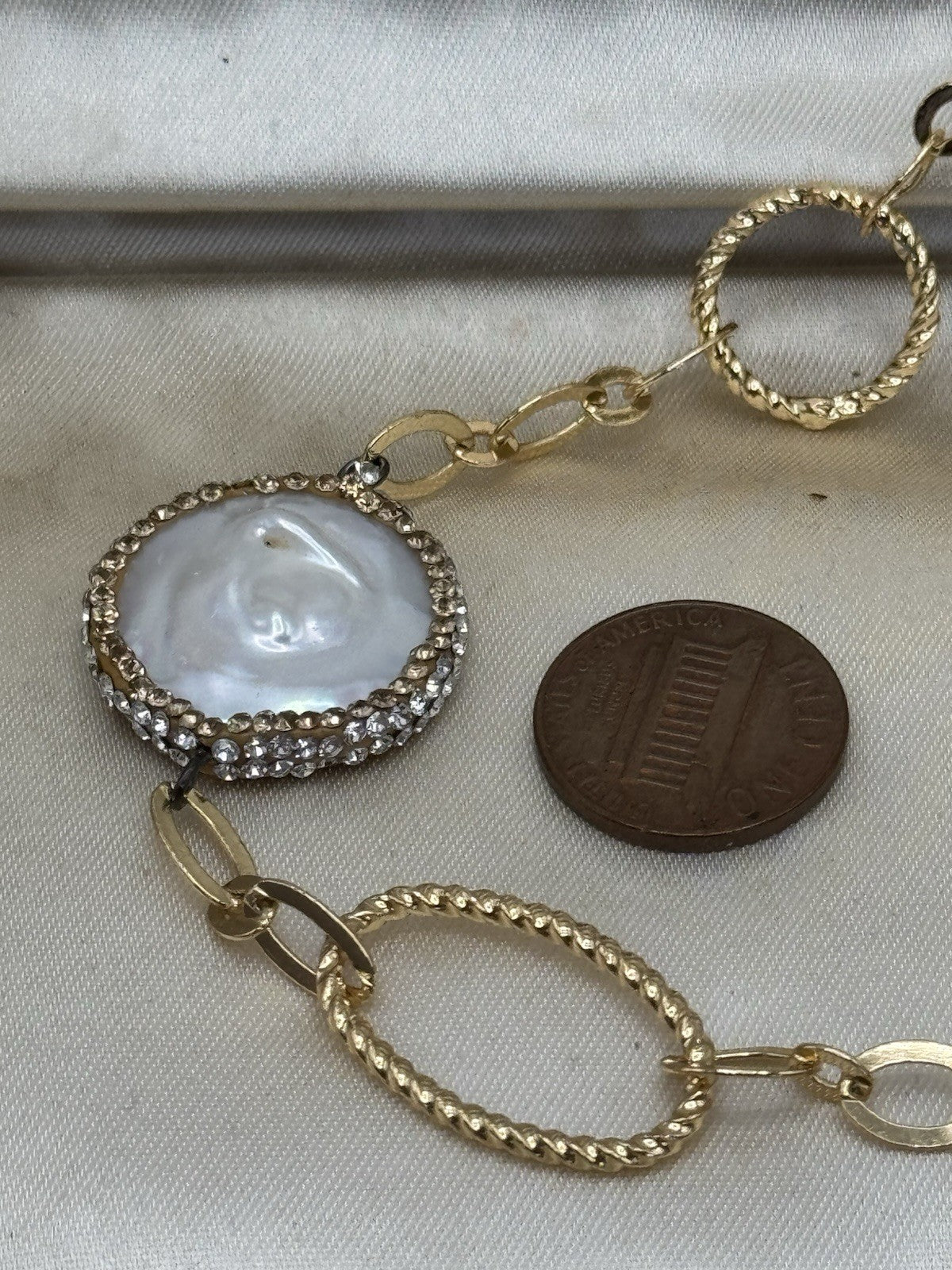 ESTATE FIND Freshwater Baroque Pearl Goldtone Necklace Never Ending Circa 36”