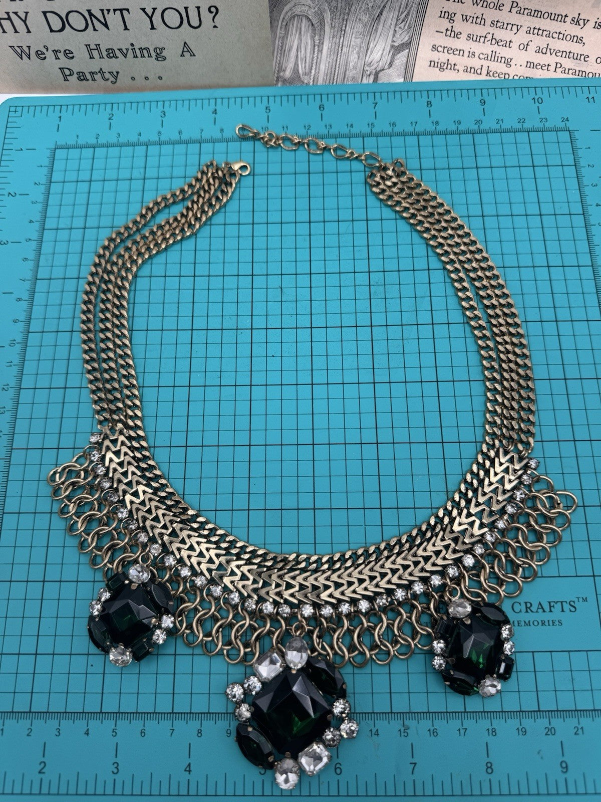 VINTAGE Statement Necklace Goldtone Green & Clear Rhinestones ESTATE FIND