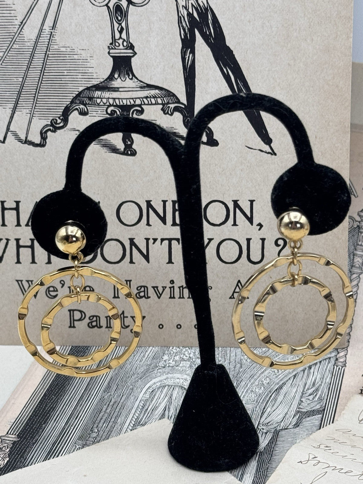 Vintage Goldtone Dangle Hoop Earrings NAPIER Signed Clip-on Screwback
