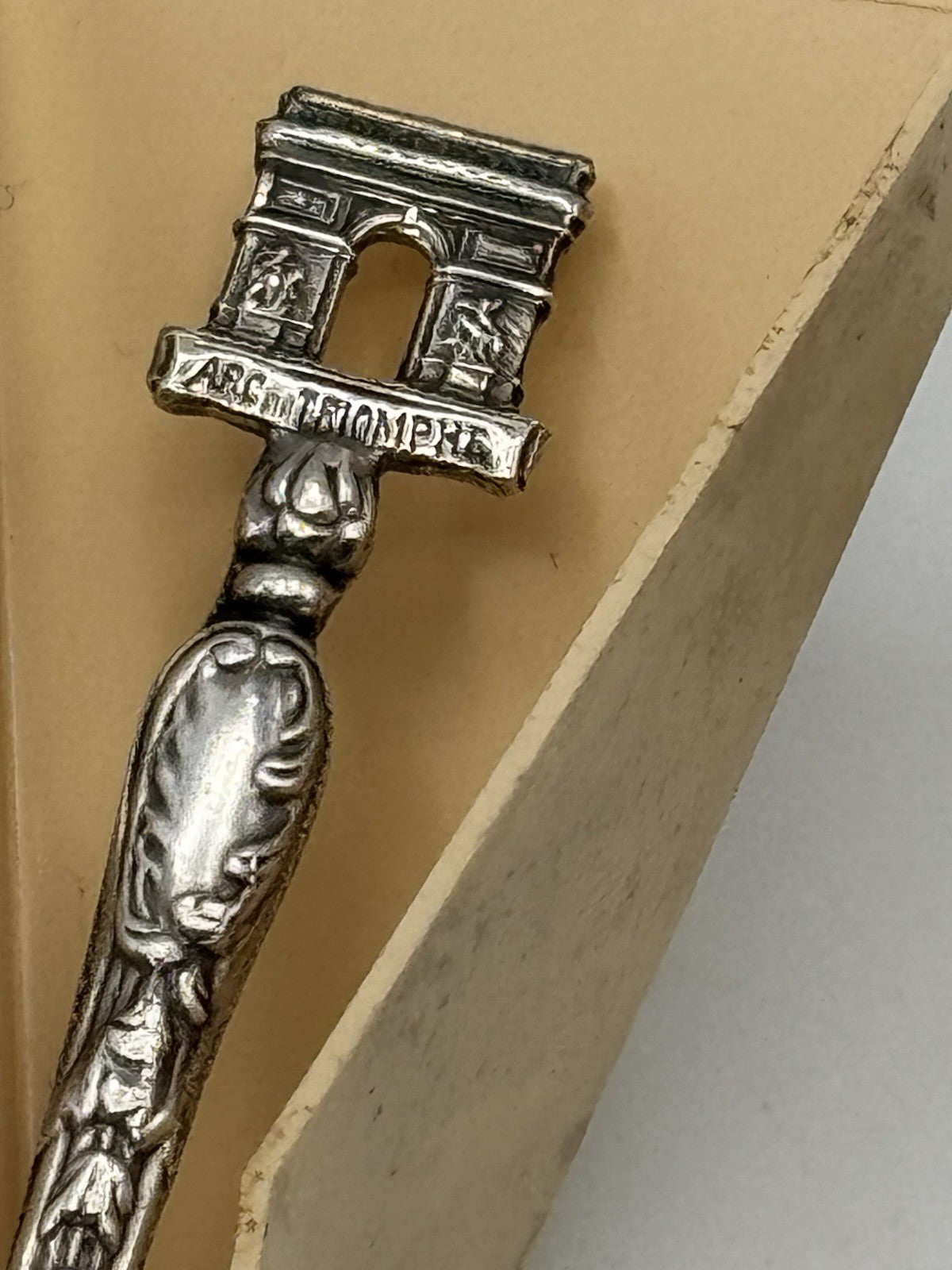 Vintage FRENCH Arc De Triomphe Souvenir Spoon Silverplate In Original Case